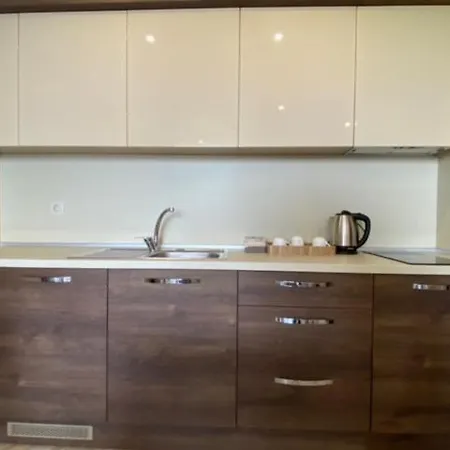 Paradiso 'b' 605 Private *