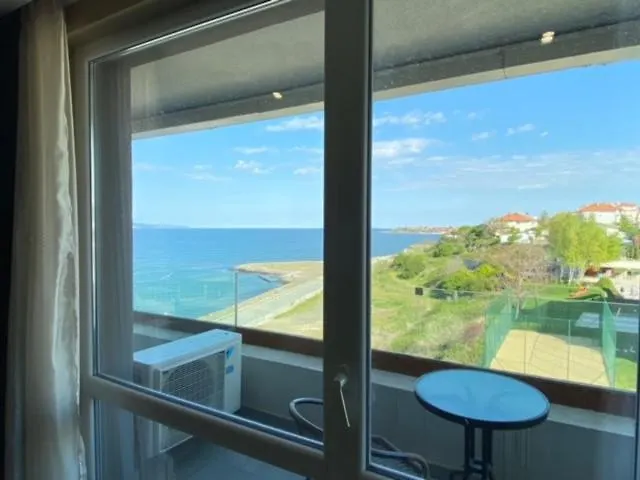 Paradiso 'b' 605 Private