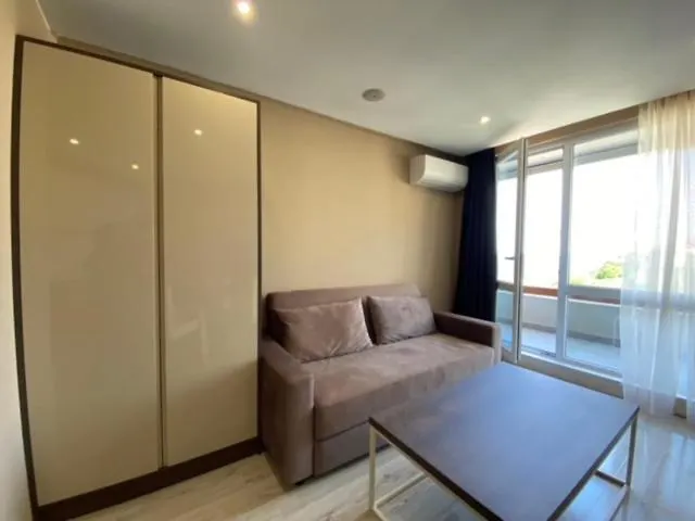 Paradiso 'b' 605 Private * نيسيبار